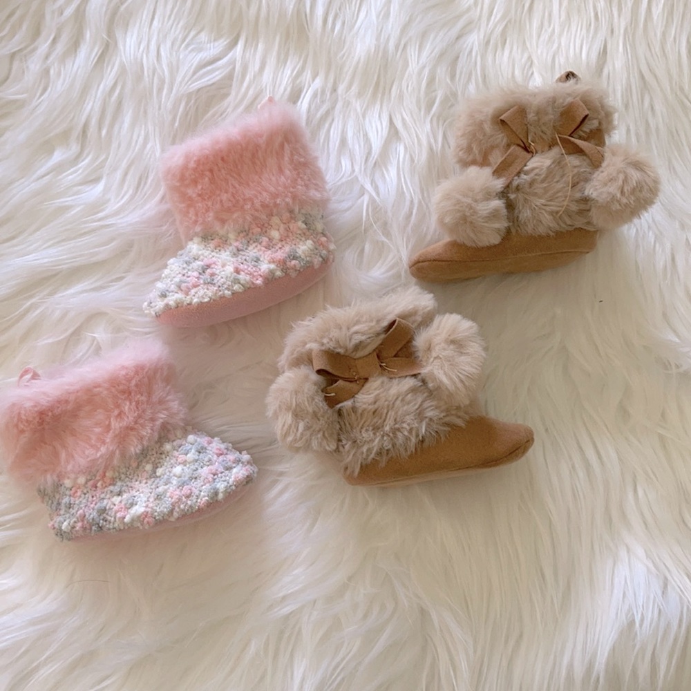 🦋Two Pairs of baby booties